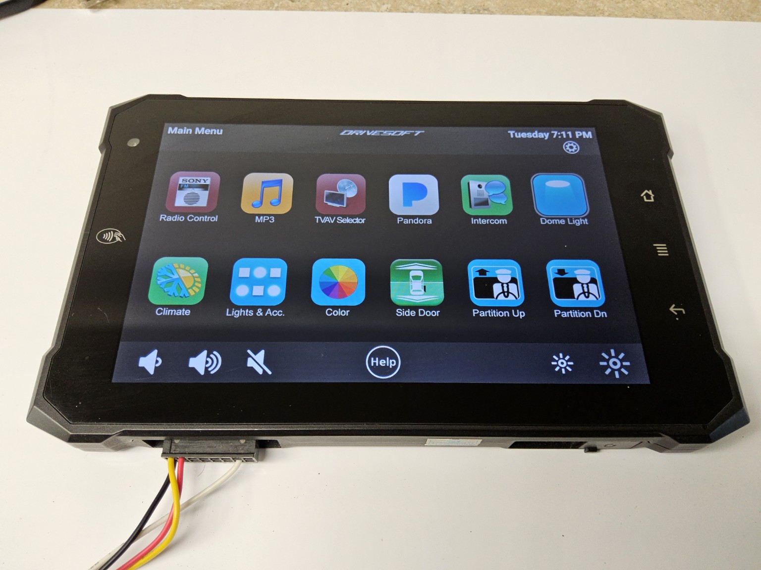 Drivesoft DFS limousine touchscreen control system